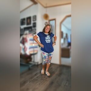 LuLaRoe ‘Lookin' Sharp Navy Blue Liv  T-Shirt